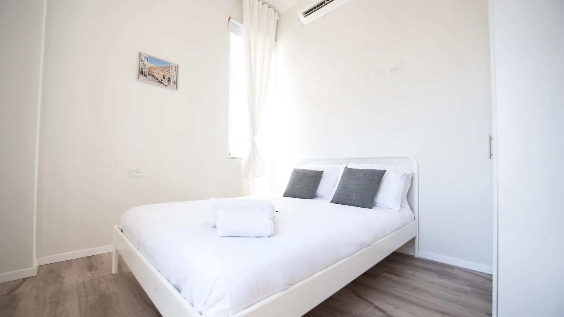 Port City Haifa - Authentic German Colony Apartments