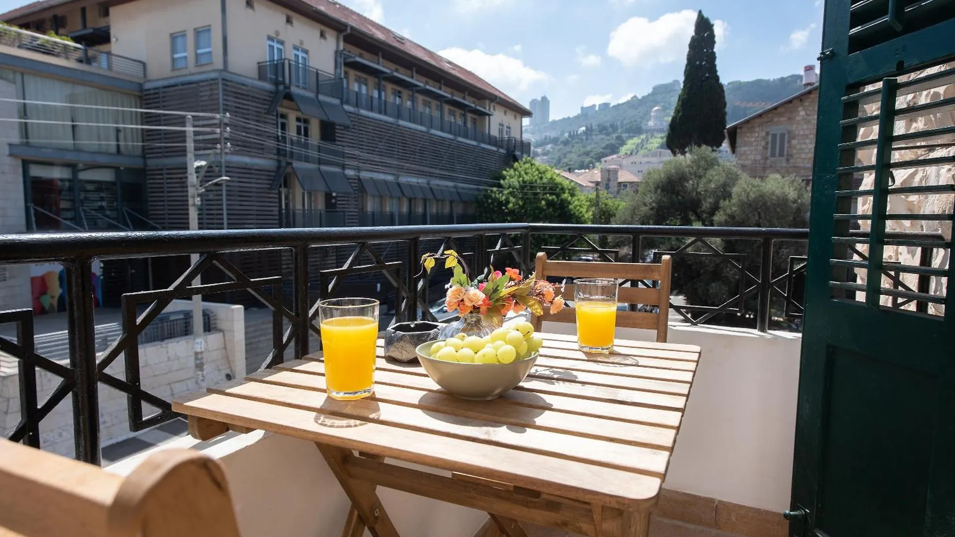 Port City Haifa - Authentic German Colony Apartments