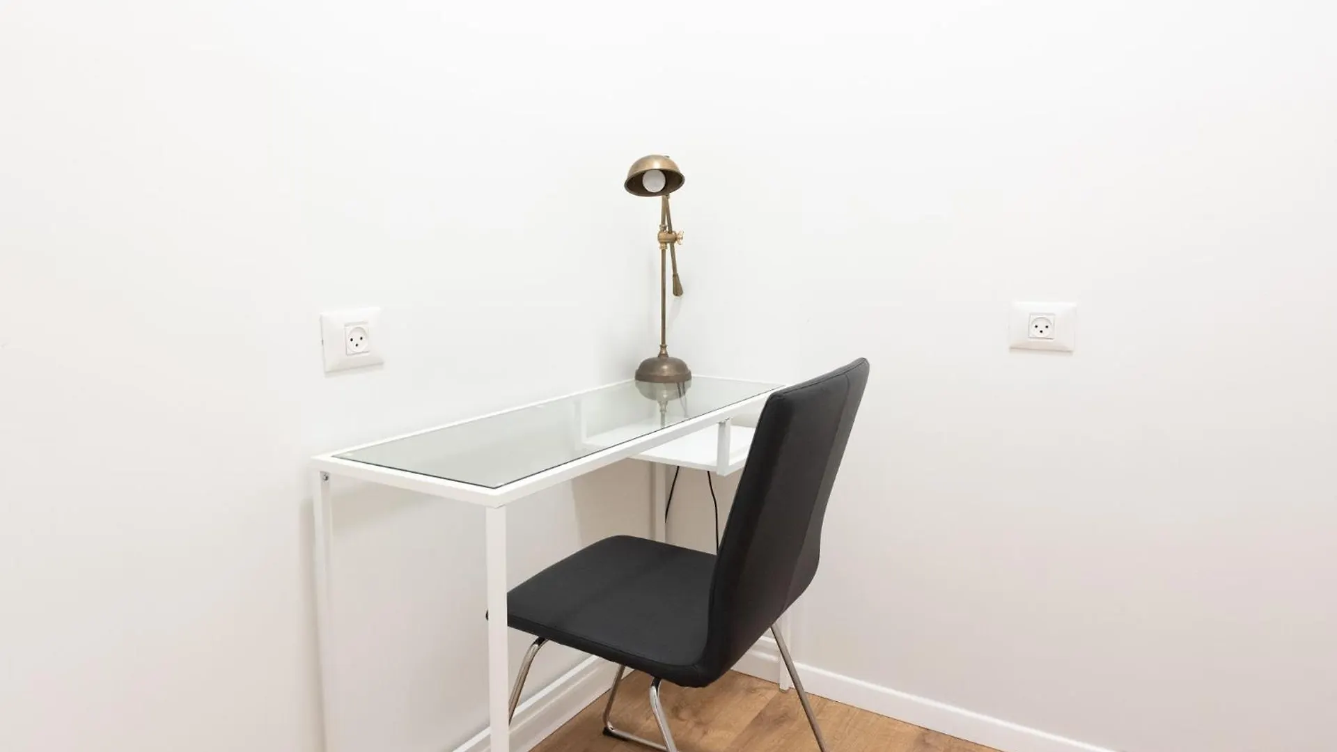 Port City Haifa - Authentic German Colony Apartments