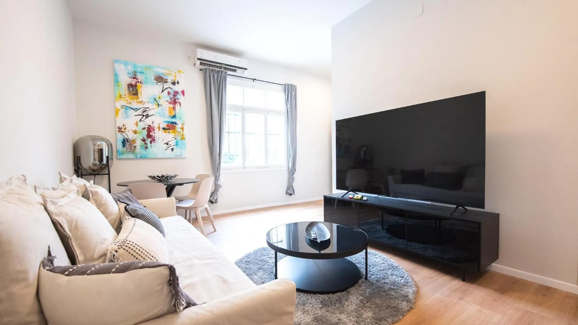 Port City Haifa - Authentic German Colony Apartments 0*,  Izrael