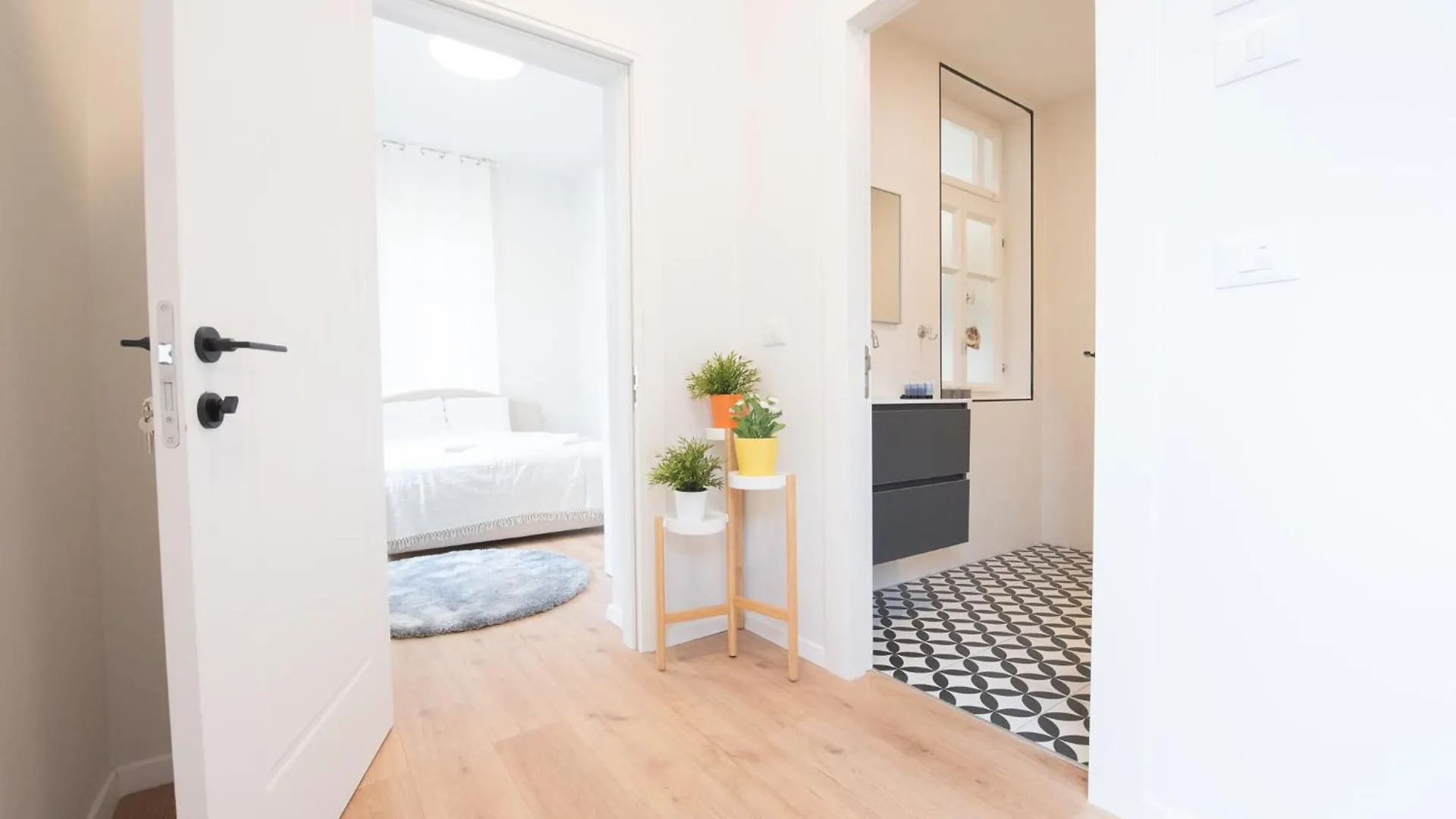 Port City Haifa - Authentic German Colony Apartments